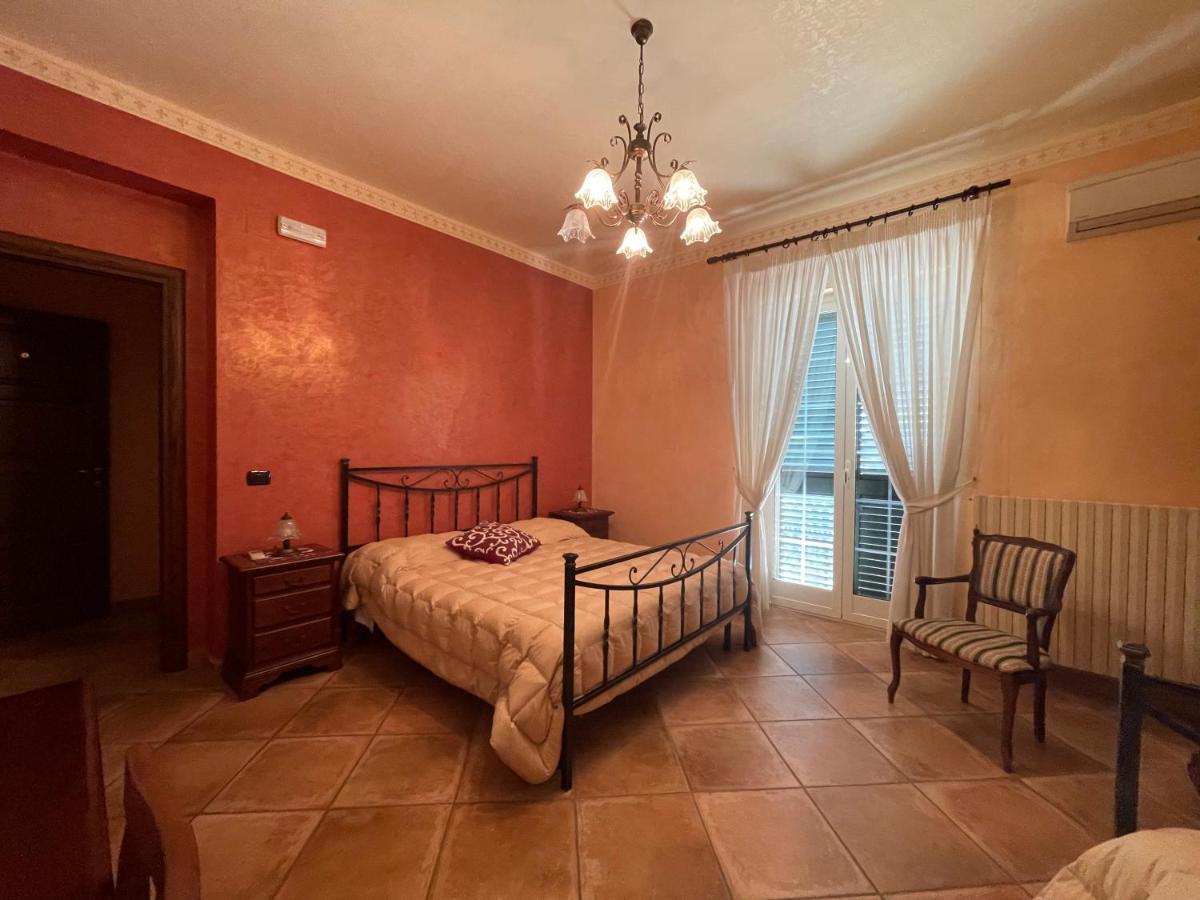 B&B Ristorante Tre Stelle Frascineto Esterno foto